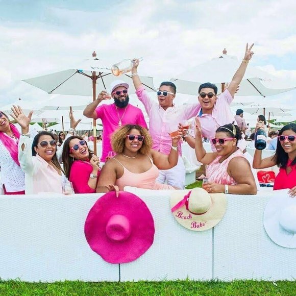 Veuve Clicquot Pink Plastic Polo Sunglasses x 2 New - Picture 4 of 4